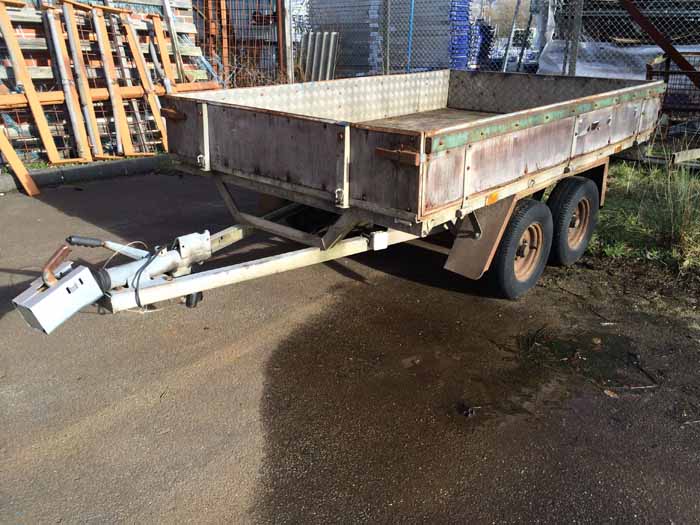 Trailer 1/0,75 T